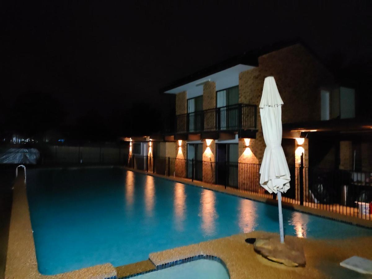 T&V Suites Windsor Ngoại thất bức ảnh