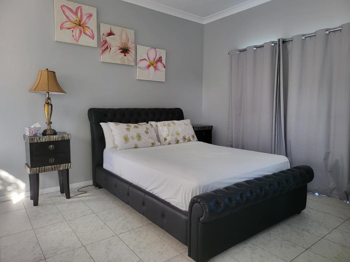 T&V Suites Windsor Ngoại thất bức ảnh