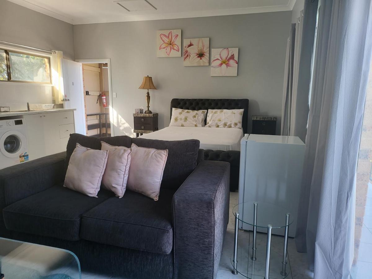 T&V Suites Windsor Ngoại thất bức ảnh